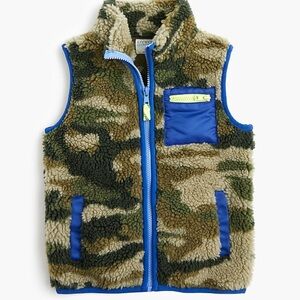 JCREW Crewcuts Camouflage Sherpa Vest with Blue Accents. Size 4-5 boys